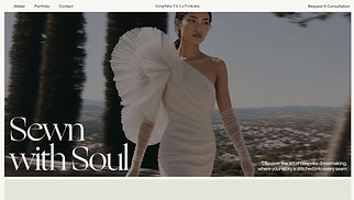 Portfolio & Lebenslauf Website-Vorlagen - Dress Maker (Delicate)