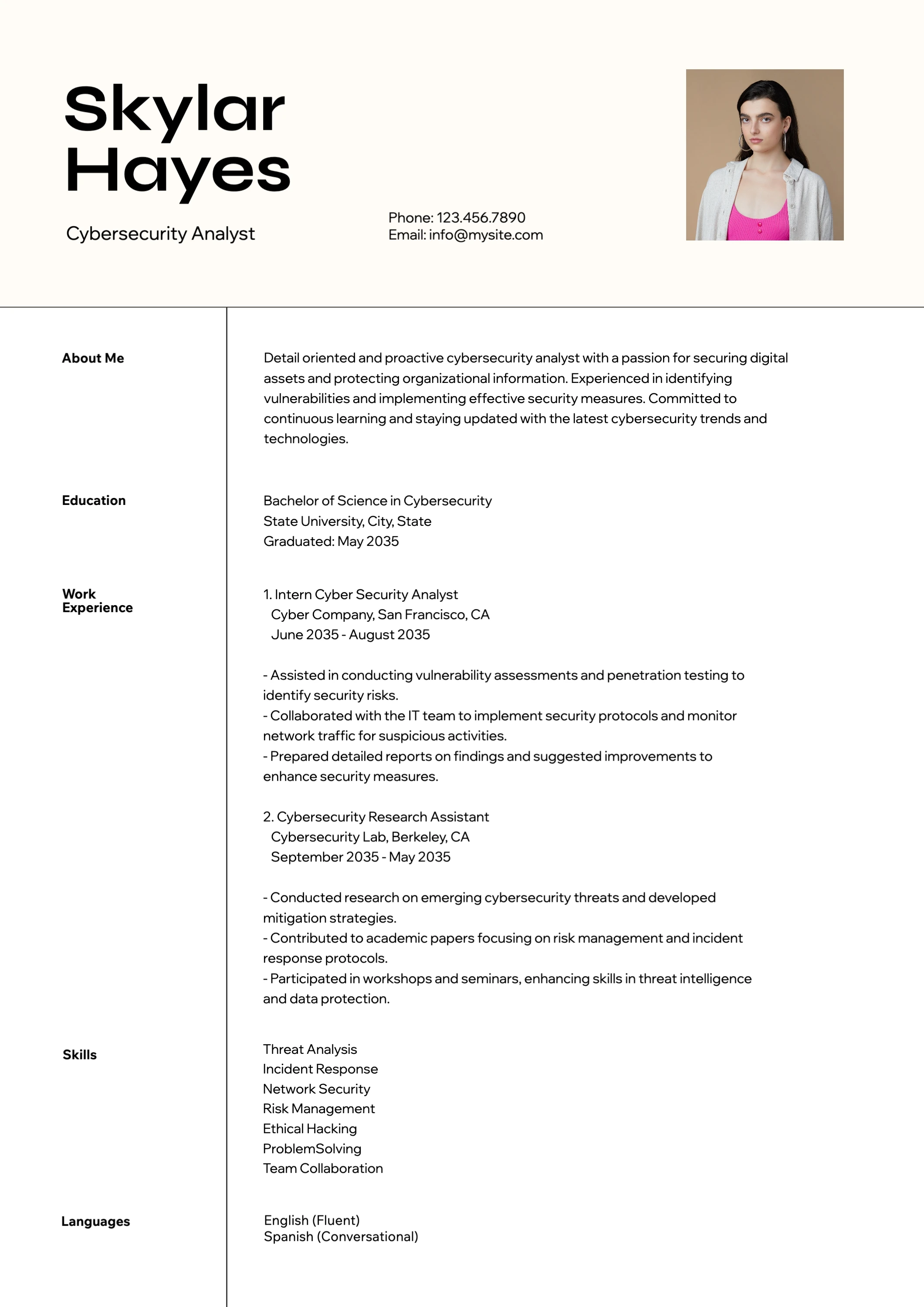 Modern Clean College  Resume